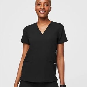 Figs Scrub Set Black Casma Scrub Top (S) Kade Elastic Waist Cargo Pants (SP)